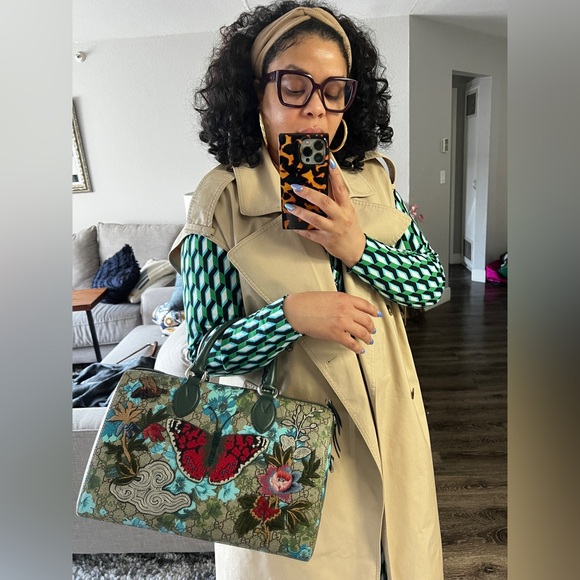 Meet your Posher, Eboni - Picture 2 of 8